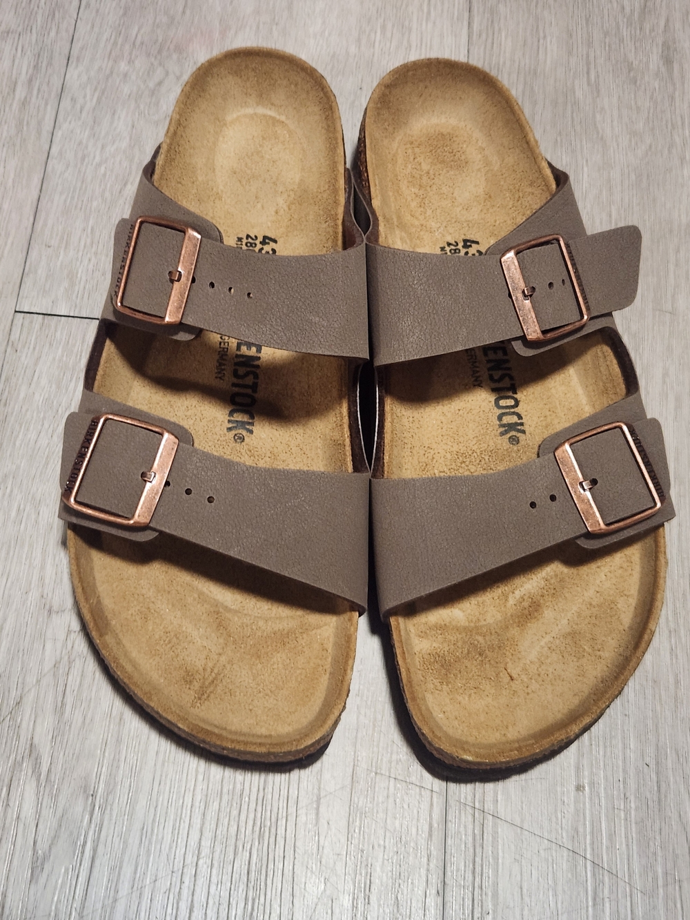 NIB Birkenstock Arizona Mocha Birkibuc Sandals EU 43 US Men 10 / Women 12 Narrow